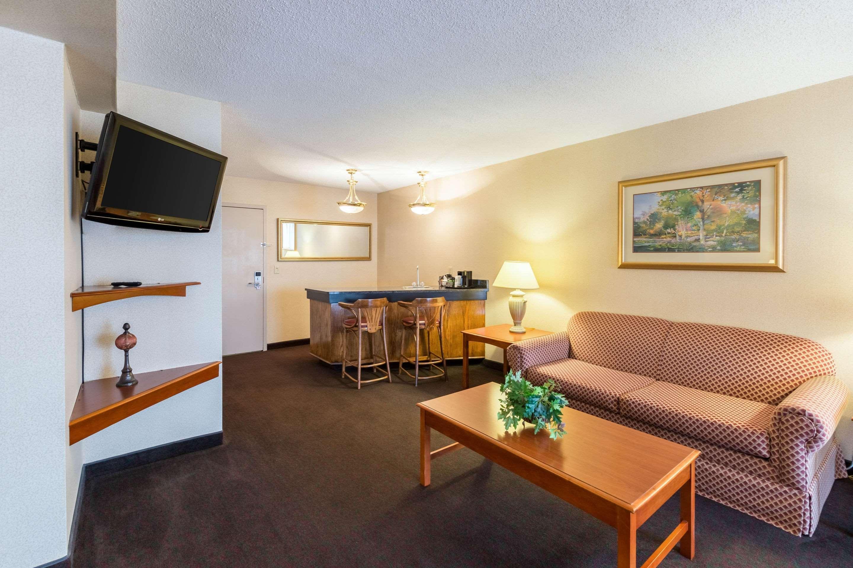 Quality Inn And Conference Center I-80 Grand Island Doniphan Exterior foto
